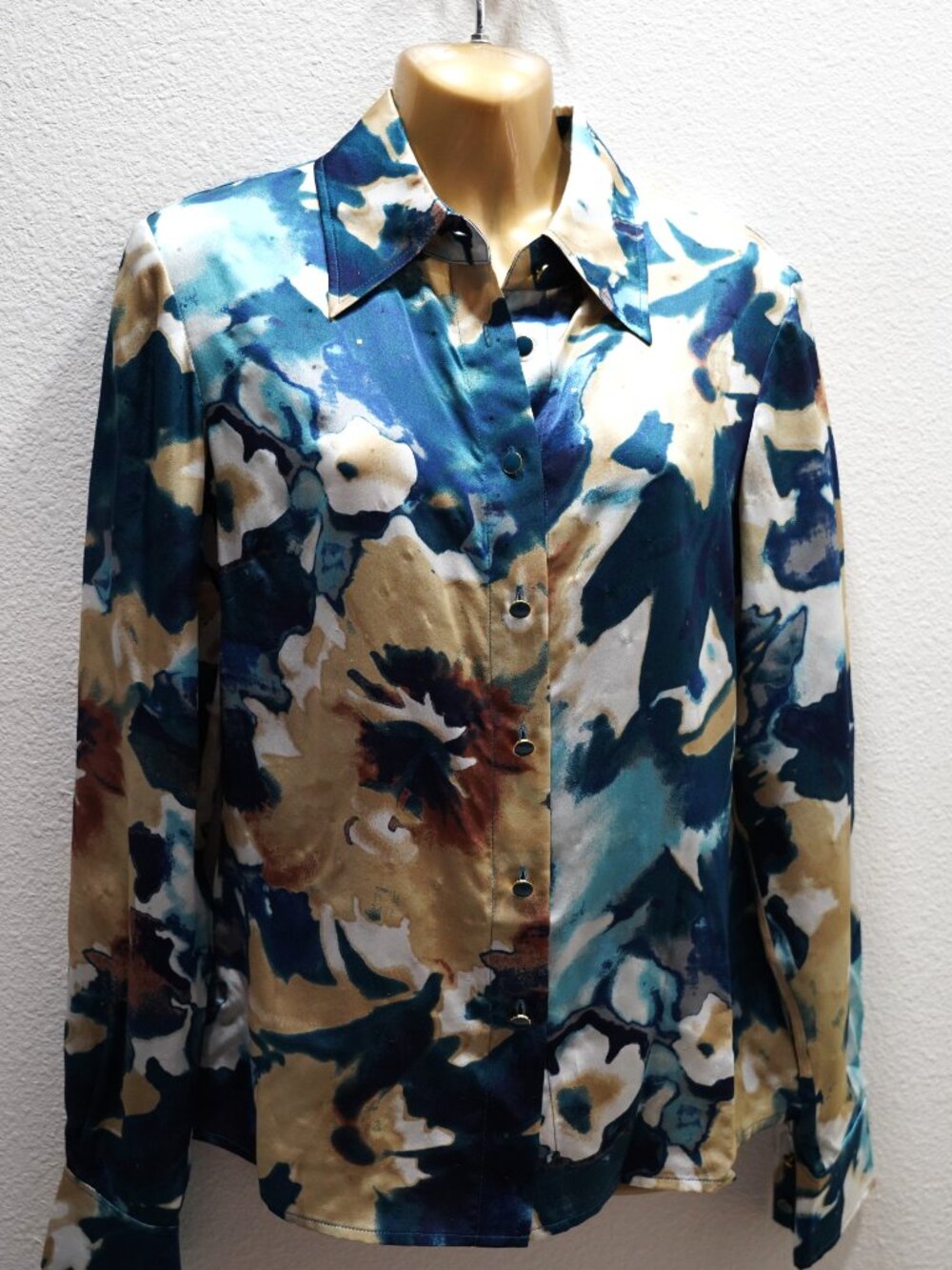 St John Evening Watercolor Floral Satin Silk Blouse size 6